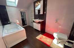 Apartament de 3 camere, 97 mp, 2 bai, parcare, zona Eroilor