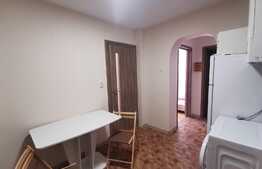 Apartament 2 camere decomandate, etaj intermediar, zona Primăverii