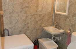 Apartament cu 3 camere la pret accesibil.