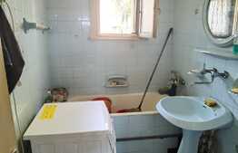 Apartament de 3 camere, decomandat, etaj intermediar, zona Titulescu