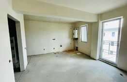 Apartament 3 camere, terasa, partial finisat, parcare subtarana, zona Sesul de Sus