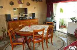 Vanzare 3 camere, decomandat, izolat termic, 70 mp, in zona strazii Bucium