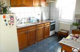 Vanzare 3 camere, decomandat, izolat termic, 70 mp, in zona strazii Bucium