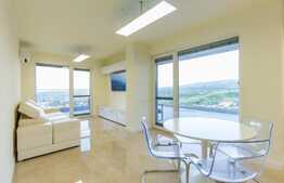 Apartament tip penthouse, 74 mp, 45 mp terasă, zona Lidl