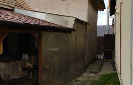 Casa cu 4 camere, 93 mp, 297 mp teren,  Someseni