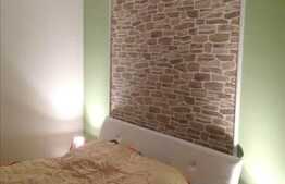 Vanzare apartament 3 camere, 70 mp utili pe 2 niveluri, zona Albac, mobilat