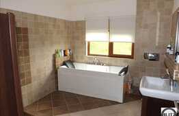 Penthouse 180 mp utili plus 56 mp terasa. La cheie! Complex privat cu piscina