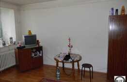 Vanzare 1 camera, 28 mp utili, balcon, zona strazii Izlazului!
