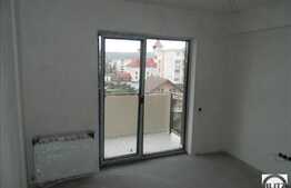 3 camere de vanzare, imobil nou din 2013, 68 mp utili etaj intermediar