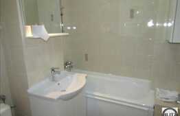 2 camere, 54 mp, recent renovat, decomandat, zona strazii Gruia!