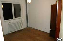 Apartament cu 4 camere, cu loc parcare si boxa la subsol, zona strazii Parang