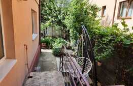 Garsoniera de 33 mp, grădină, zona Câmpului