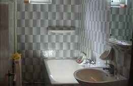 Apartament cu 2 camere, decomandat, 56 mp utili cu loc de parcare