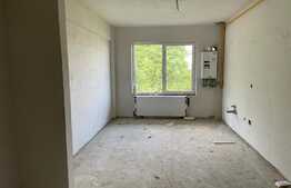 Apartament semifinisat, 2 camere, etaj intermediar, parcare, zona Teilor