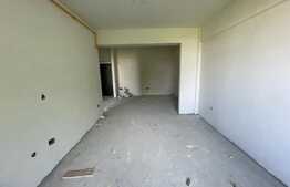 Apartament semifinisat, 2 camere, etaj intermediar, parcare, zona Teilor