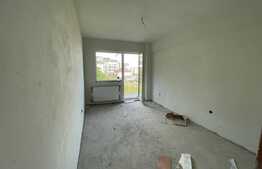 Apartament semifinisat, 2 camere, etaj intermediar, parcare, zona Teilor