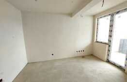 Apartament 4 camere, 90mp, 2 balcoane, parcare, zona BMW