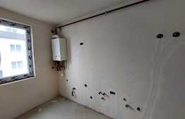 Apartament 4 camere, 90mp, 2 balcoane, parcare, zona BMW
