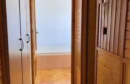 Apartament de 3 camere, 70 mp, decomandat, zona Parang