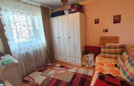 Apartament 3 camere, 50 mp, decomandat, Manastur