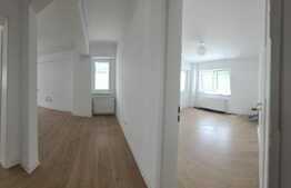 Apartament de 3 camere, 51 mp, Lux, zona Teilor