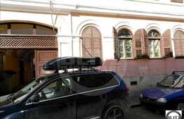 Vanzare apartament cu 1 camera, 64 mp utili, decomandat, zona Piata Muzeului!