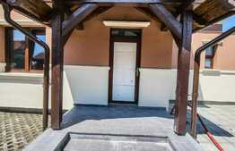 Casa moderna, 120 mp, 555 mp teren, in Sanpetru