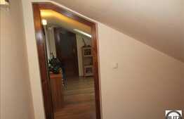 Vanzare mansarda cu 2 camere, 53 mp plus pod 30 mp, zona TERRA!