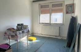 Apartament 2 camere, 30 mp, renovabil, etaj intermediar, zona Bartolomeu