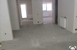 Apartament semifinisat cu 3 camere, 60 mp utili, zona Porii! Loc de parcare!