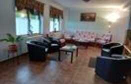 Casa 4 camere  414 mp in  zona Zarnesti