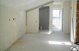 De vanzare apartament 3 camere, imobl tip vila