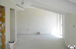 De vanzare apartament 3 camere, imobl tip vila