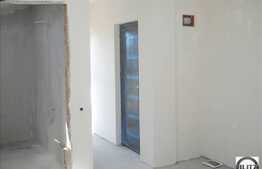 De vanzare apartament 3 camere, imobl tip vila
