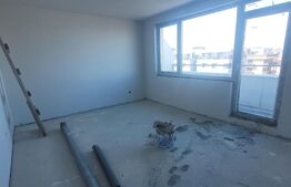 Apartament 3 camere, 77 mp, decomandat, CF, zona Subcetate