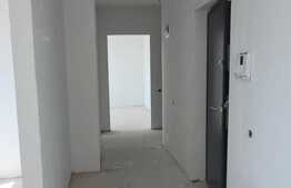 Apartament 3 camere, 77 mp, decomandat, CF, zona Subcetate