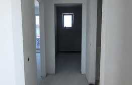 Apartament 3 camere, 77 mp, decomandat, CF, zona Subcetate