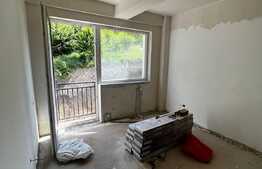 Apartament de 3 camere, 52 mp, finisat, etaj intermediar, zona Teilor