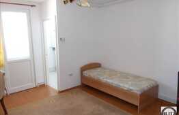 Vanzare garsoniera, 28 mp, zona strazii Parang