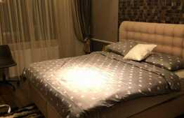 Apartament de 3 camere, 88 mp, semidecomandat, zona Predeal