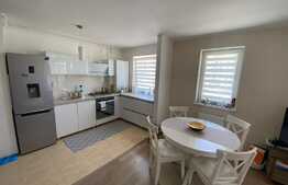 Apartament de 2 camere, 54 mp, etaj intermediar, zona Tractorul 