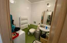 Apartament de 2 camere, 54 mp, etaj intermediar, zona Tractorul 