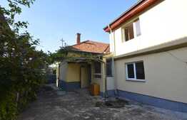 Casa de 200 mp, teren 600 mp, terasa, in Gheorgheni