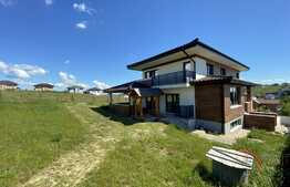 Casa PREMIUM 230 mp utili, teren 780 mp, drum asflatat in Dezmir