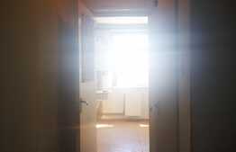 Apartament de 2 camere, 47 mp, boxă spațioasă, zona Vlahuță