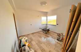 Casa in ansamblu privat cu priveliste, 182 mp construiti si teren de 465 mp in Dezmir !