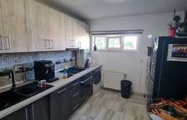 Apartament 2 camere, decomandat, parcare, zona Centrala