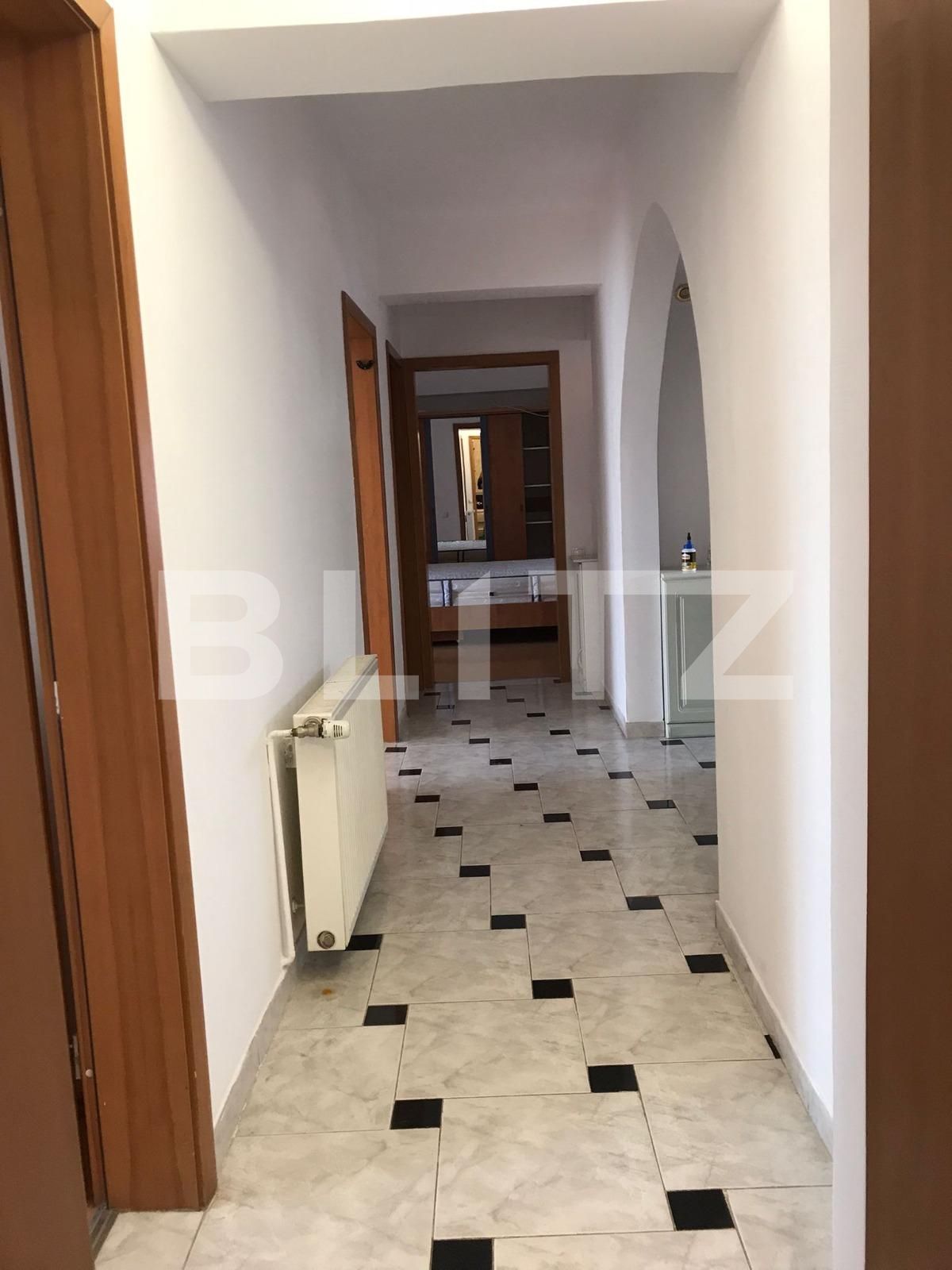 Apartament de închiriat 4 camere Centrul Civic - 89954AI | BLITZ Brașov | Poza2