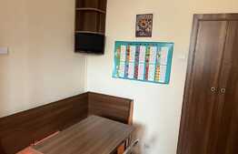 Apartament de 3 camere, decomandat, zona Calea Bucuresti 