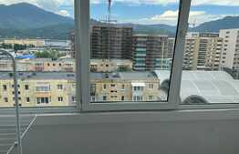 Apartament de 3 camere, decomandat, zona Calea Bucuresti 